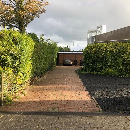 Bolton Boulevard Beach Rooms 弗利辛恩 外观 照片