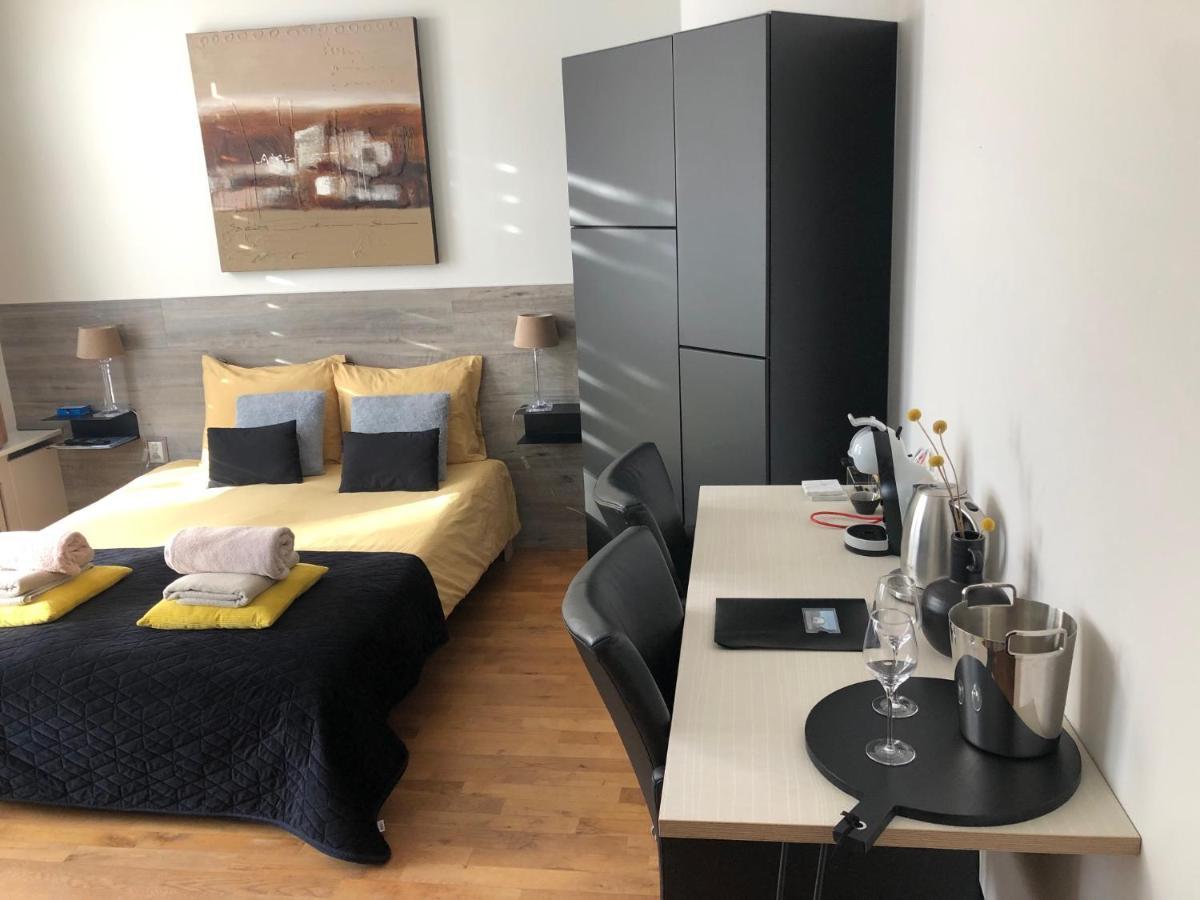 Bolton Boulevard Beach Rooms 弗利辛恩 外观 照片
